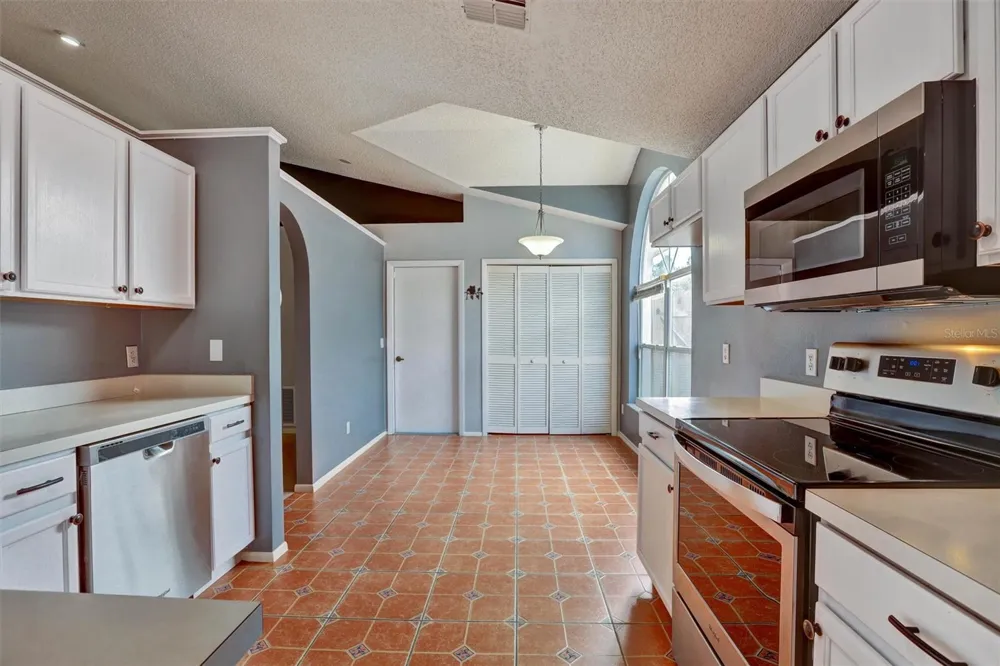 550 BRIGHTVIEW DRIVE Lake Mary, FL 32746