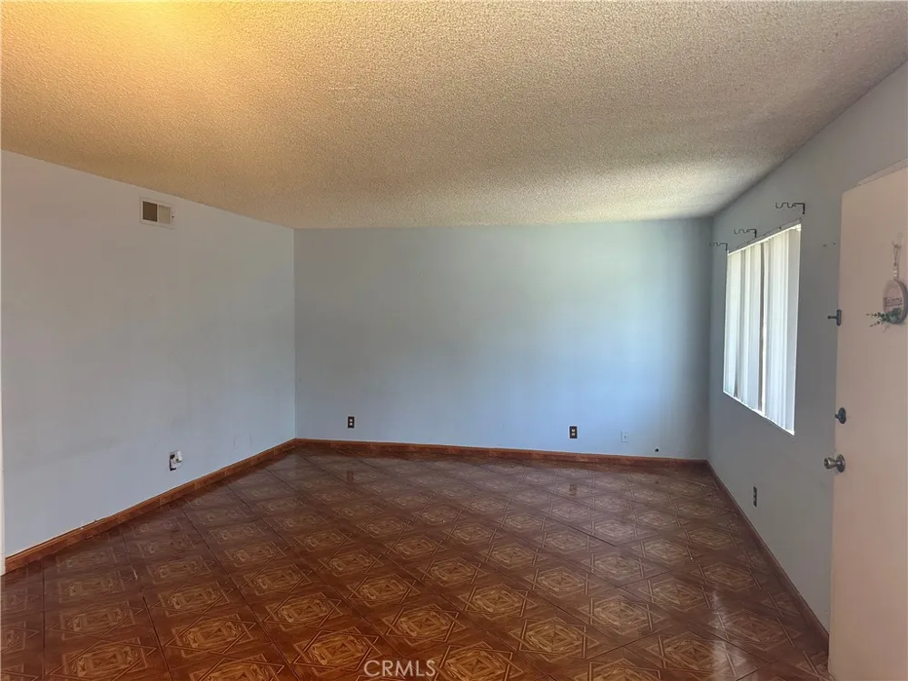1123 W Sierra Madre Avenue #1 Azusa, CA 91702