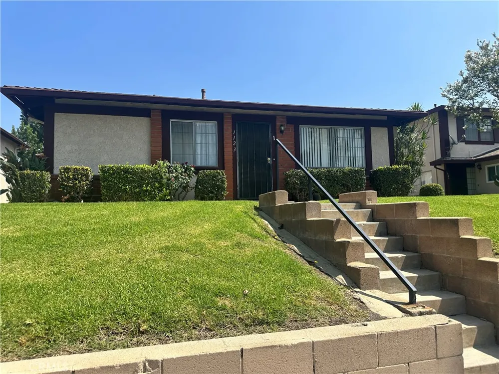 1123 W Sierra Madre Avenue #1 Azusa, CA 91702