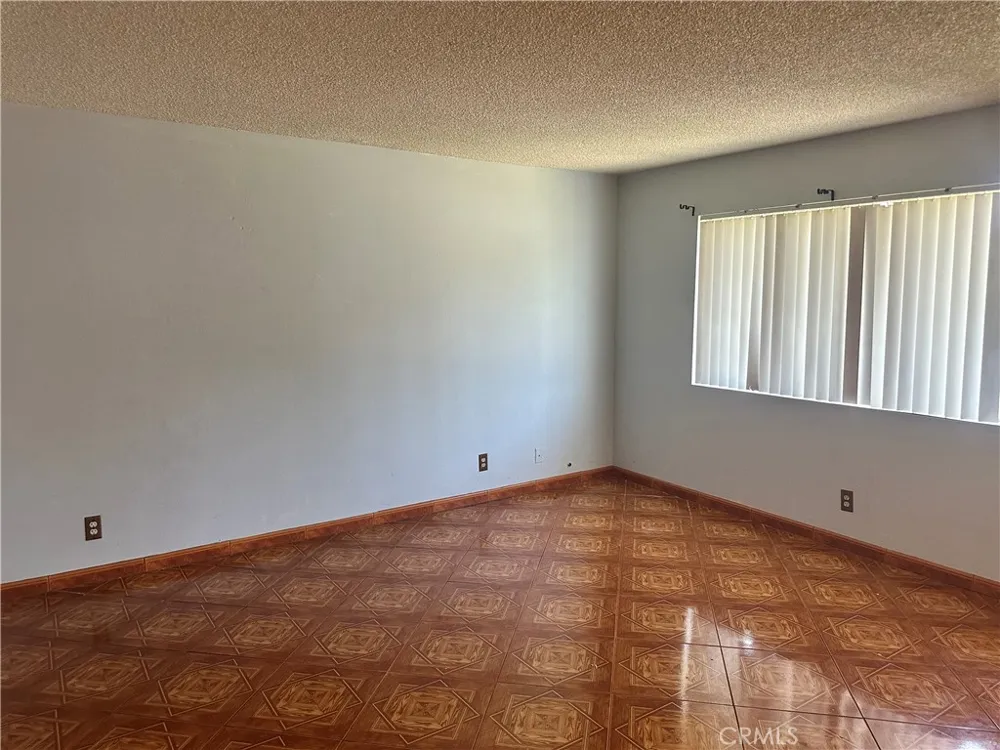 1123 W Sierra Madre Avenue #1 Azusa, CA 91702