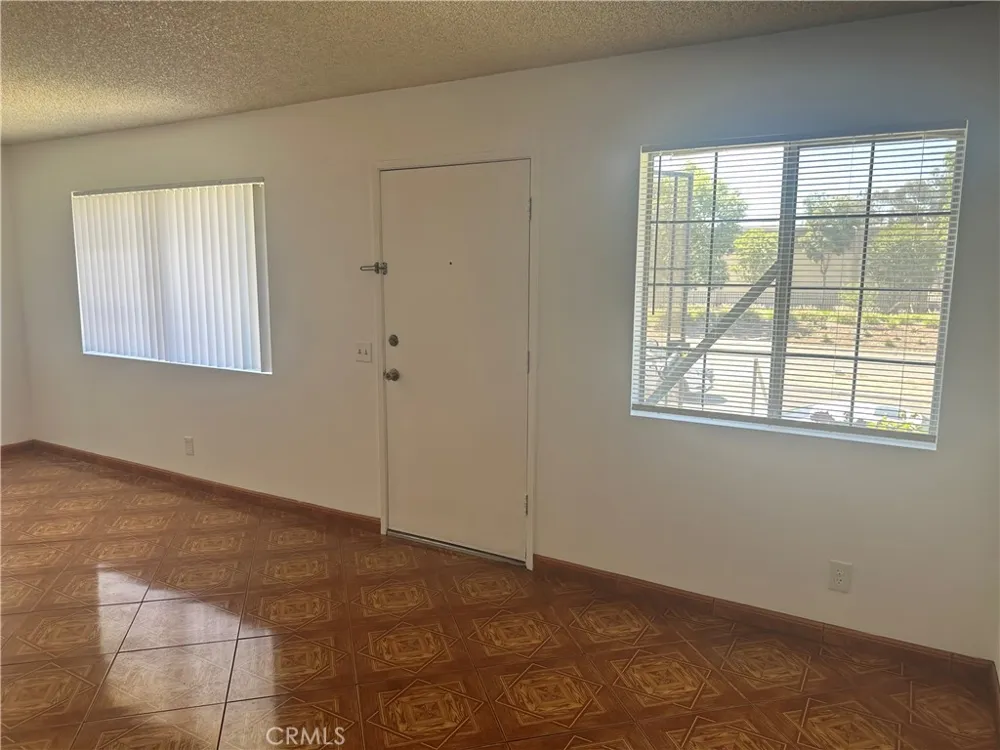 1123 W Sierra Madre Avenue #1 Azusa, CA 91702