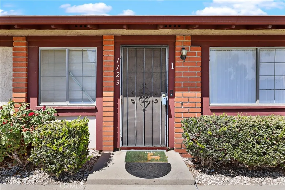 1123 W Sierra Madre Avenue #1 Azusa, CA 91702