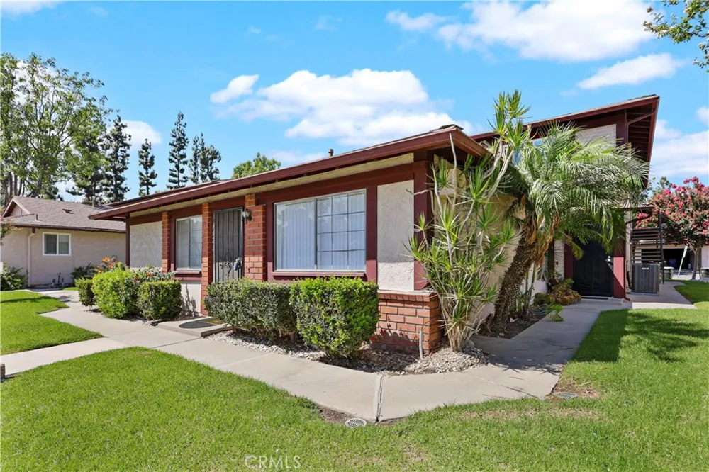 1123 W Sierra Madre Avenue #1 Azusa, CA 91702