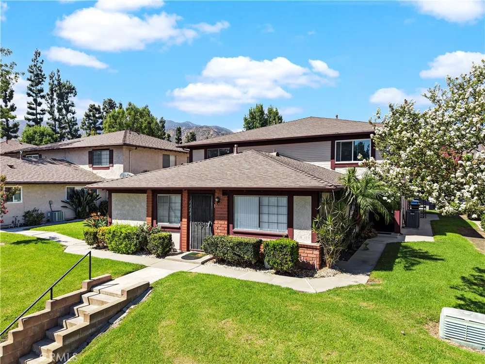 1123 W Sierra Madre Avenue #1 Azusa, CA 91702