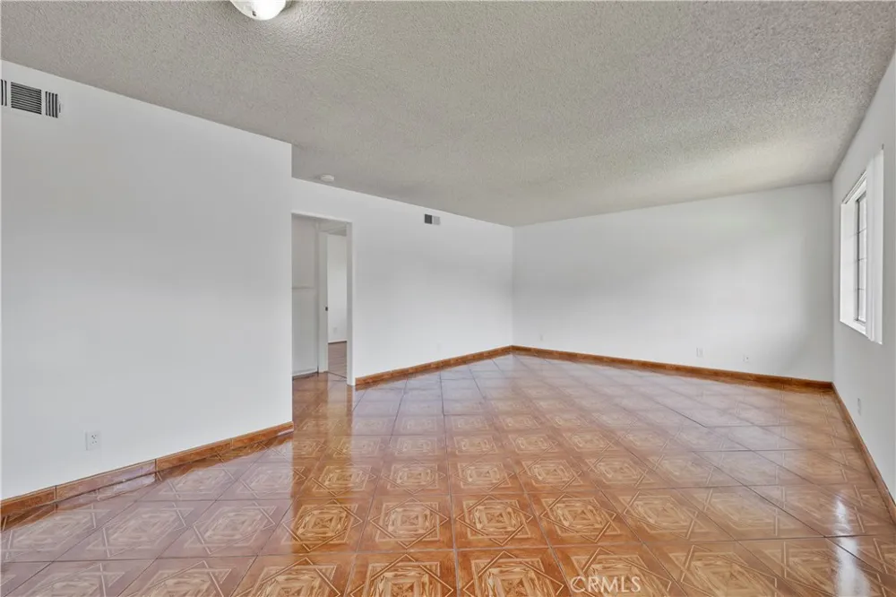 1123 W Sierra Madre Avenue #1 Azusa, CA 91702