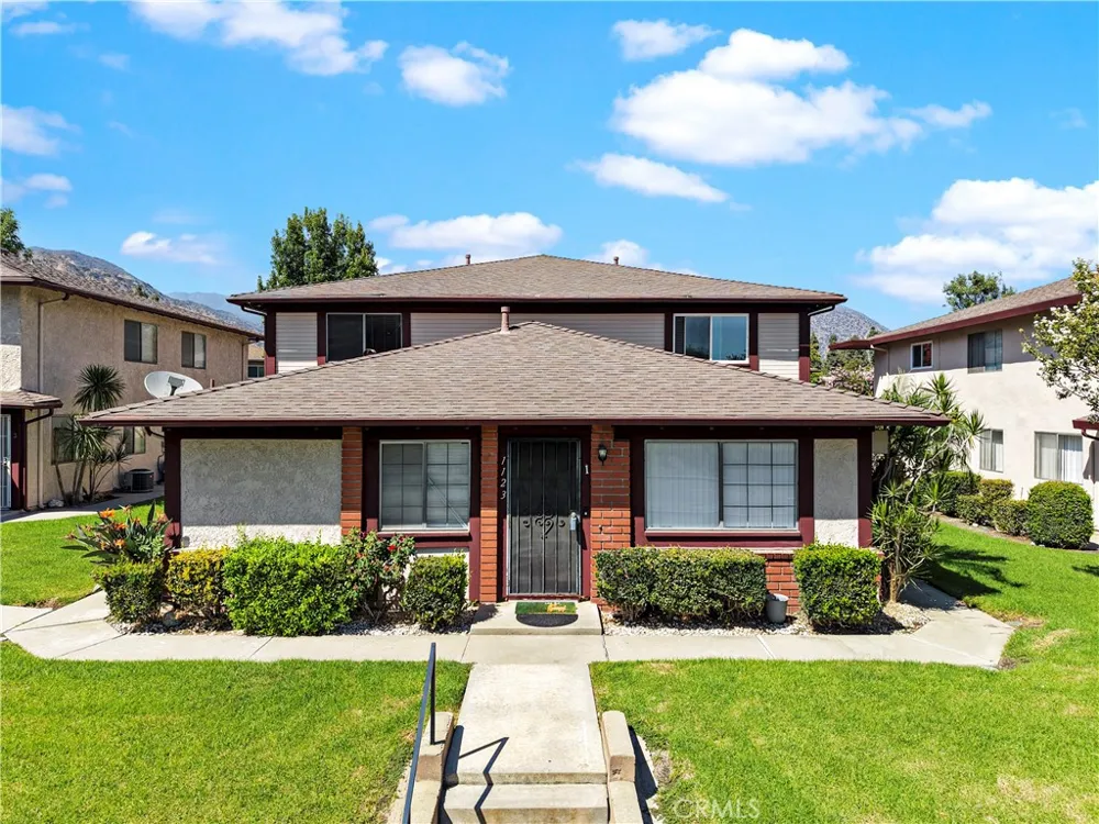 1123 W Sierra Madre Avenue #1 Azusa, CA 91702