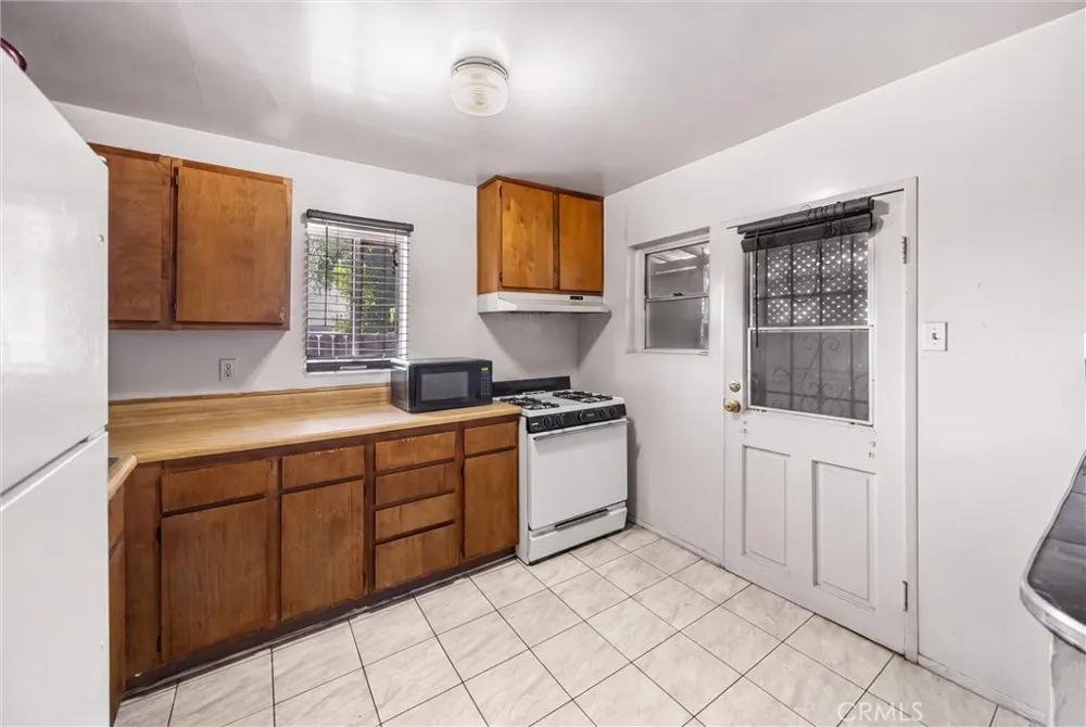 2103 B STREET La Verne, CA 91750