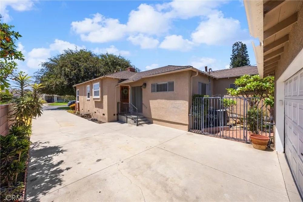 4836 Doreen Temple City, CA 91780