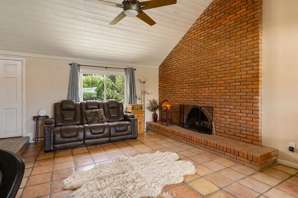 12750 Wilmac Grand Terrace, CA 92313