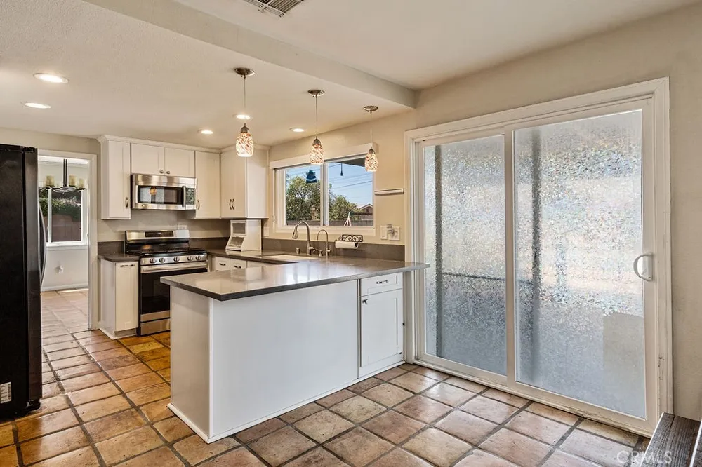 12750 Wilmac Grand Terrace, CA 92313