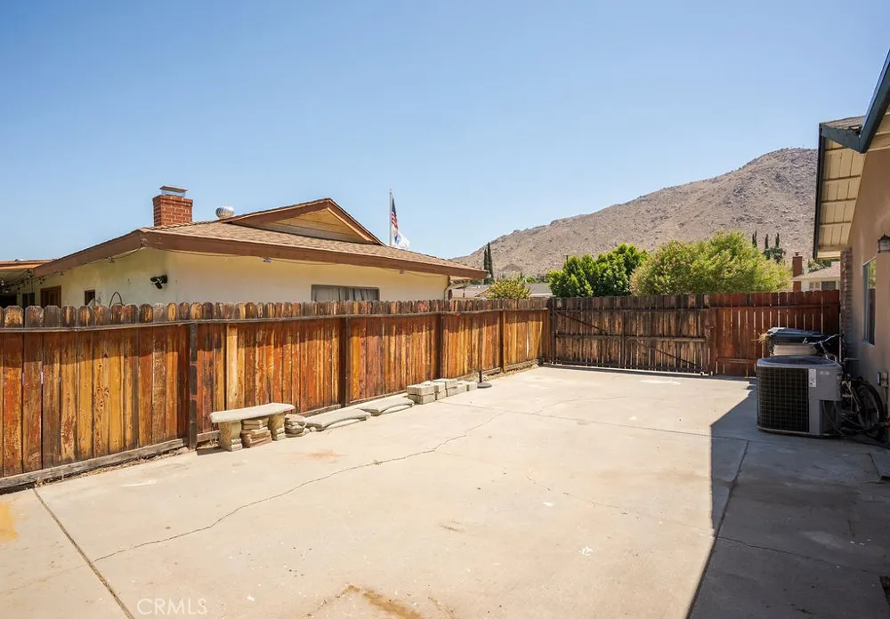 12750 Wilmac Grand Terrace, CA 92313