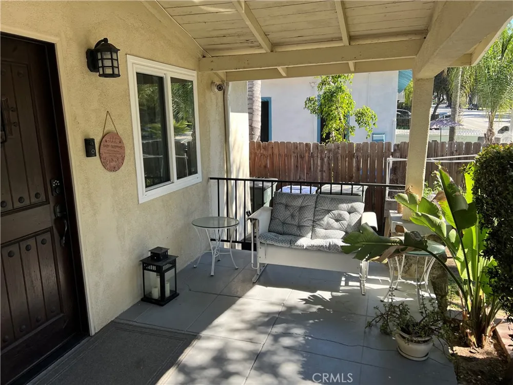 119 W Washington Pasadena, CA 91103