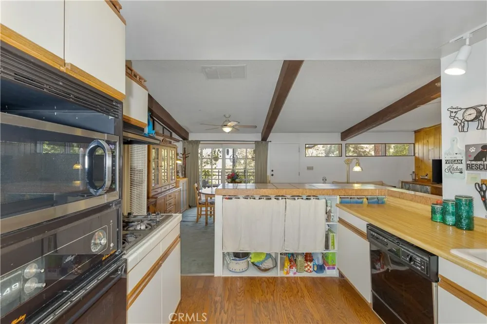 1830 Pasadena Glen Road Pasadena, CA 91107
