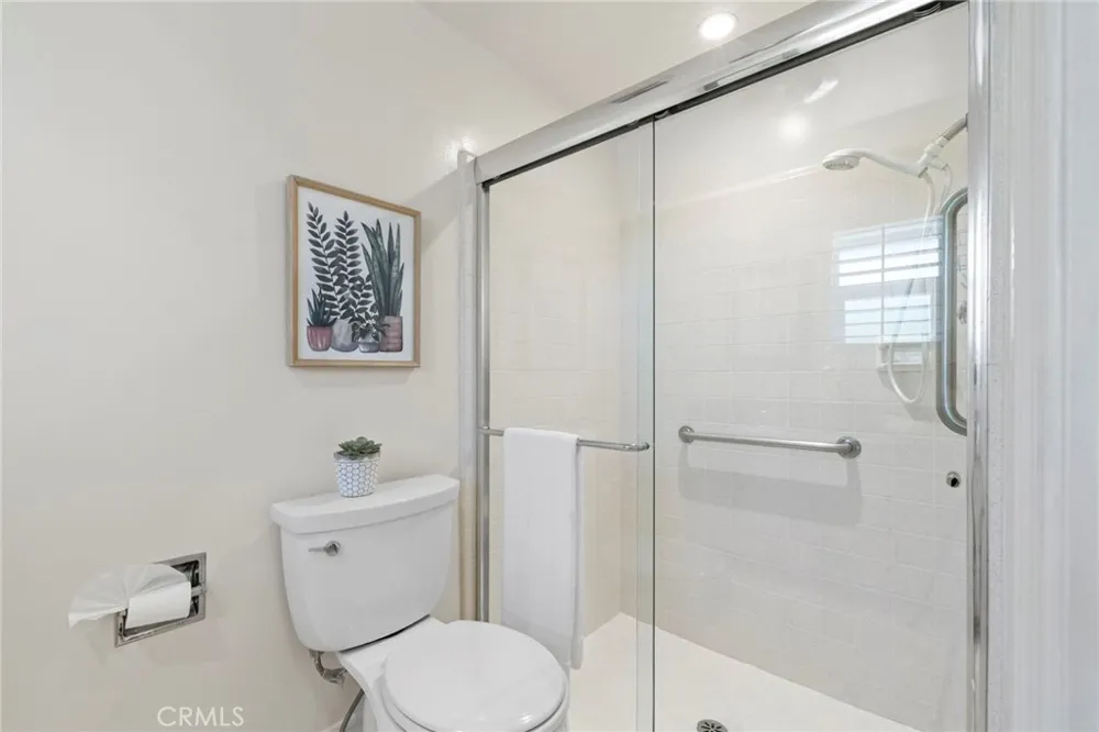 956 W 14th Street Upland, CA 91786