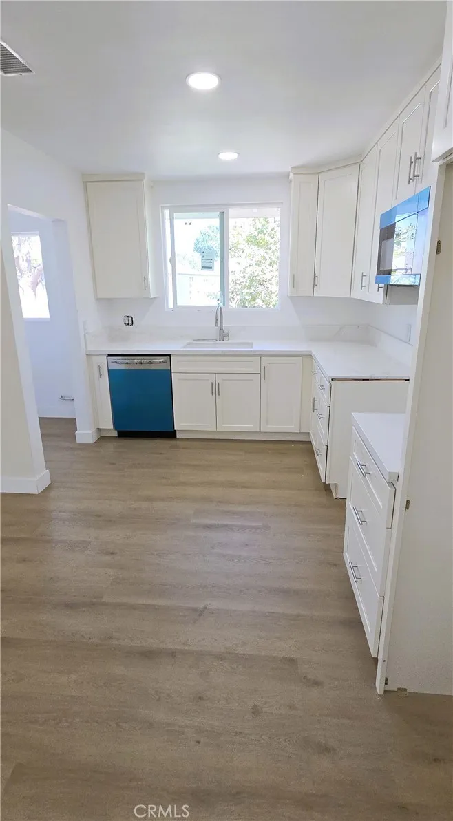 6324 Tampa Los Angeles, CA 91335