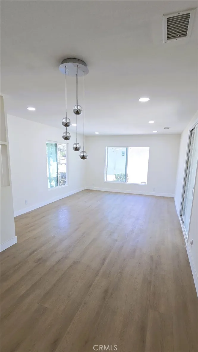 6324 Tampa Los Angeles, CA 91335