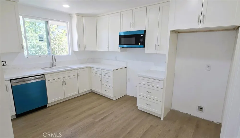 6324 Tampa Los Angeles, CA 91335