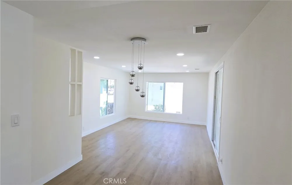 6324 Tampa Los Angeles, CA 91335