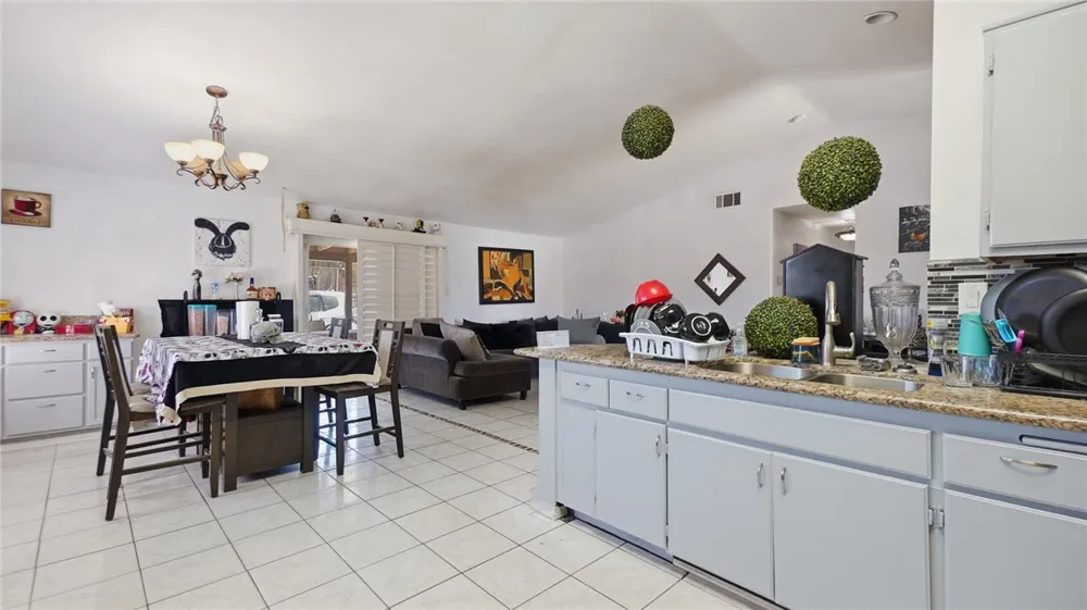 10727 Pershing Adelanto, CA 92301