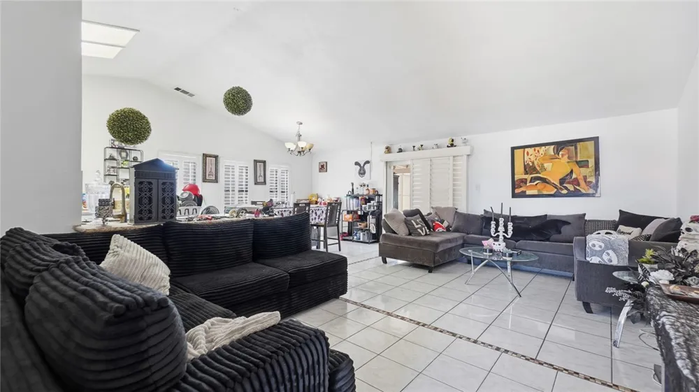10727 Pershing Adelanto, CA 92301