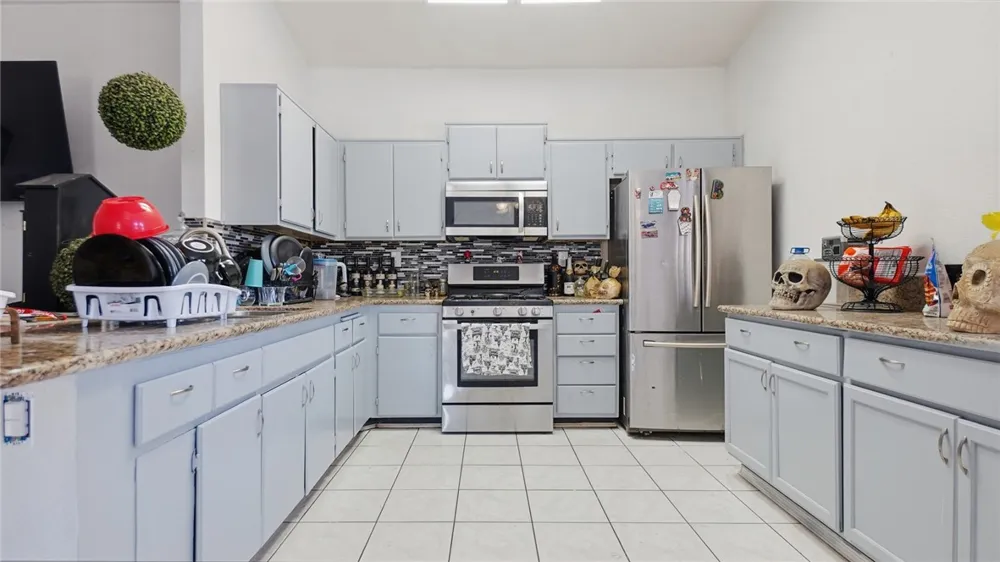 10727 Pershing Adelanto, CA 92301