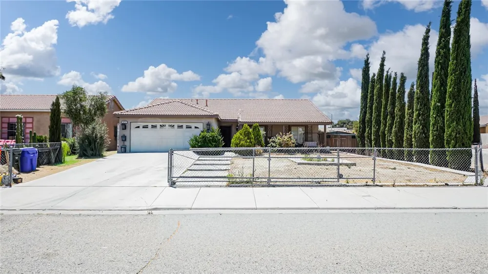 10727 Pershing Adelanto, CA 92301