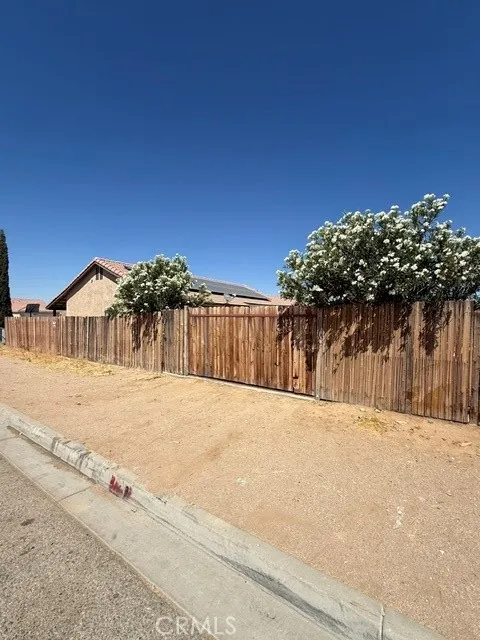 10727 Pershing Adelanto, CA 92301
