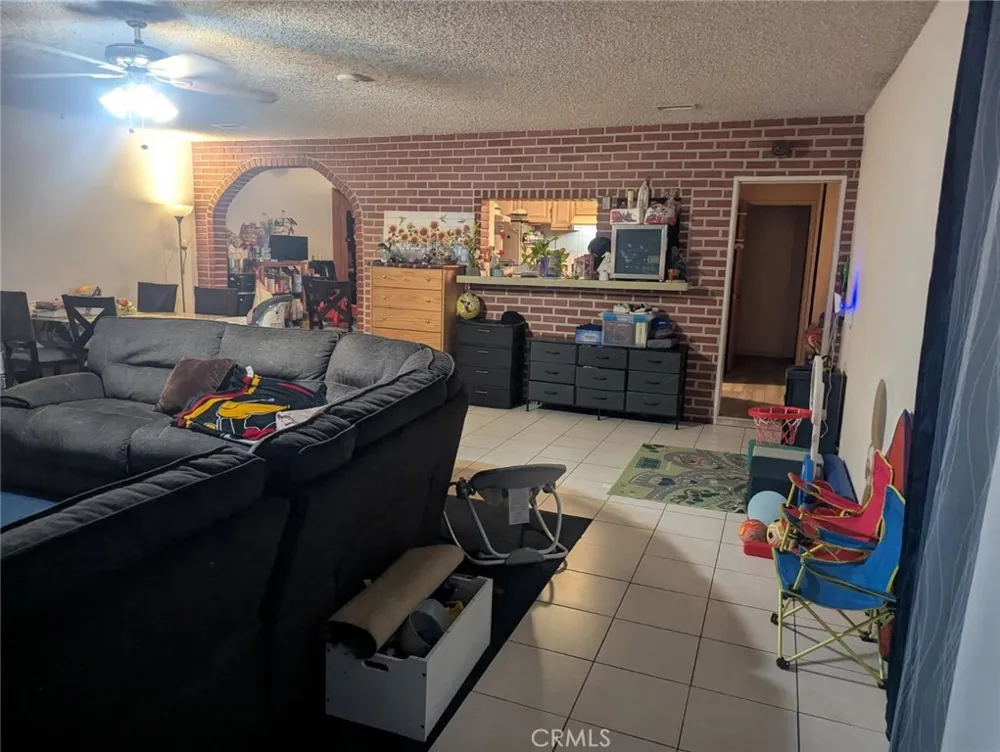 1110 Cabana La Puente, CA 91744