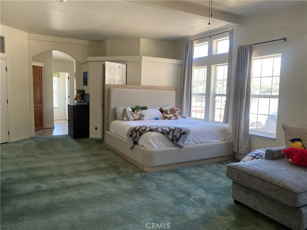 9895 Mias Canyon Banning, CA 92220