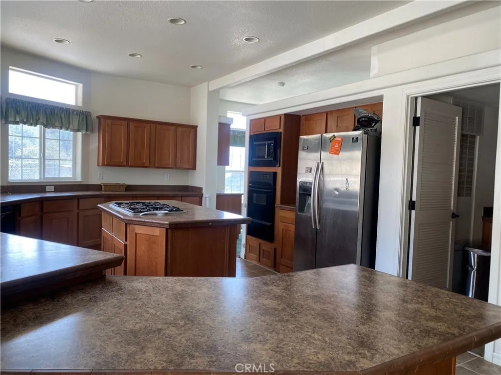 9895 Mias Canyon Banning, CA 92220