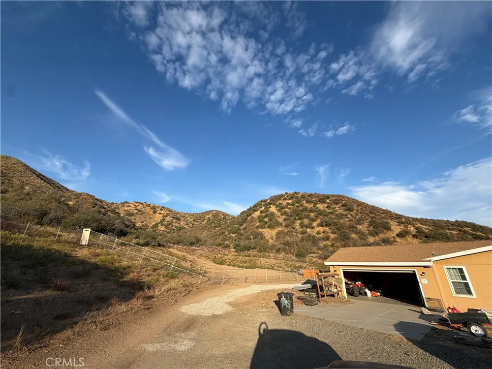 9895 Mias Canyon Banning, CA 92220