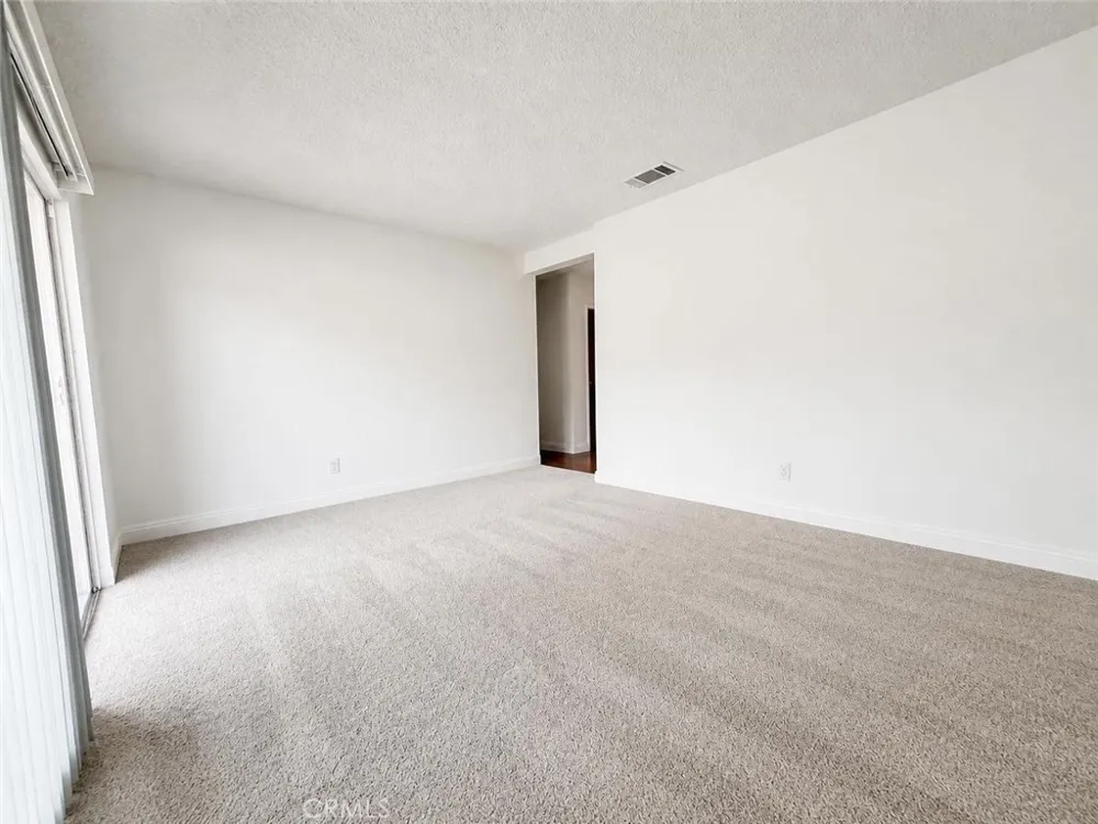 14624 Hutchcroft La Puente, CA 91744