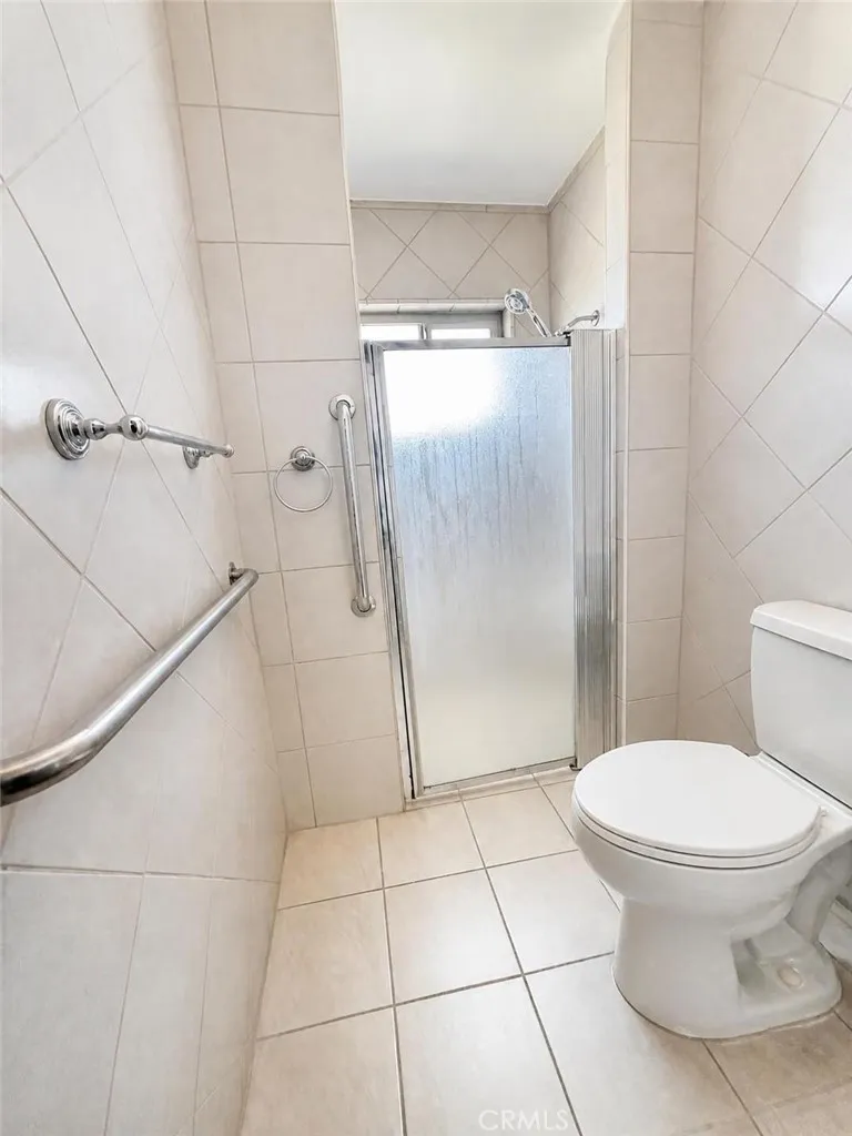 14624 Hutchcroft La Puente, CA 91744