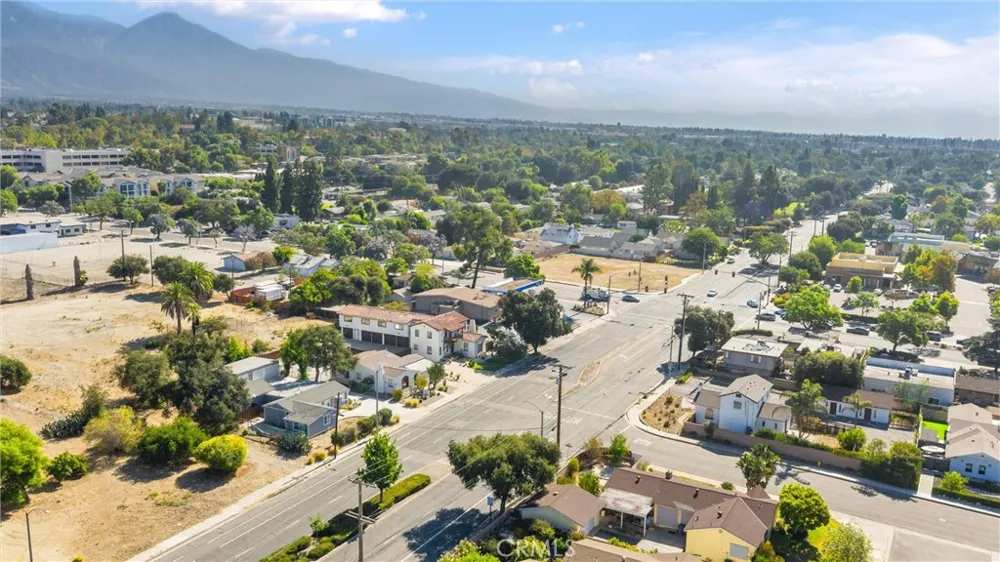 449 Arrow Highway Claremont, CA 91711