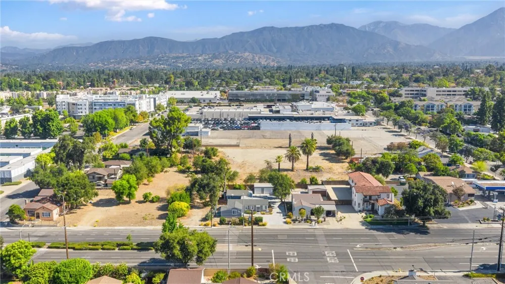 449 Arrow Highway Claremont, CA 91711