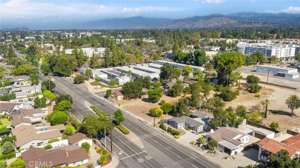 449 Arrow Highway Claremont, CA 91711
