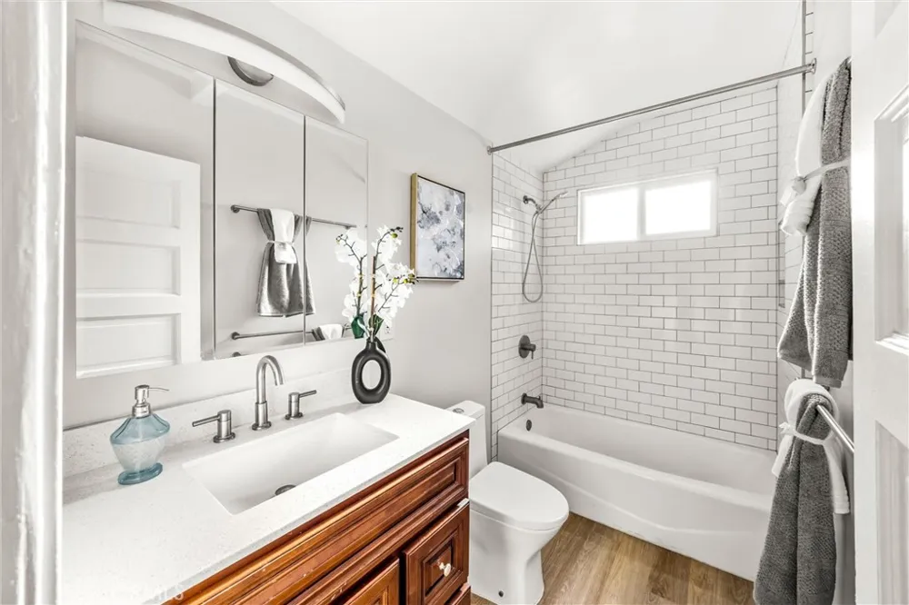 449 Arrow Highway Claremont, CA 91711