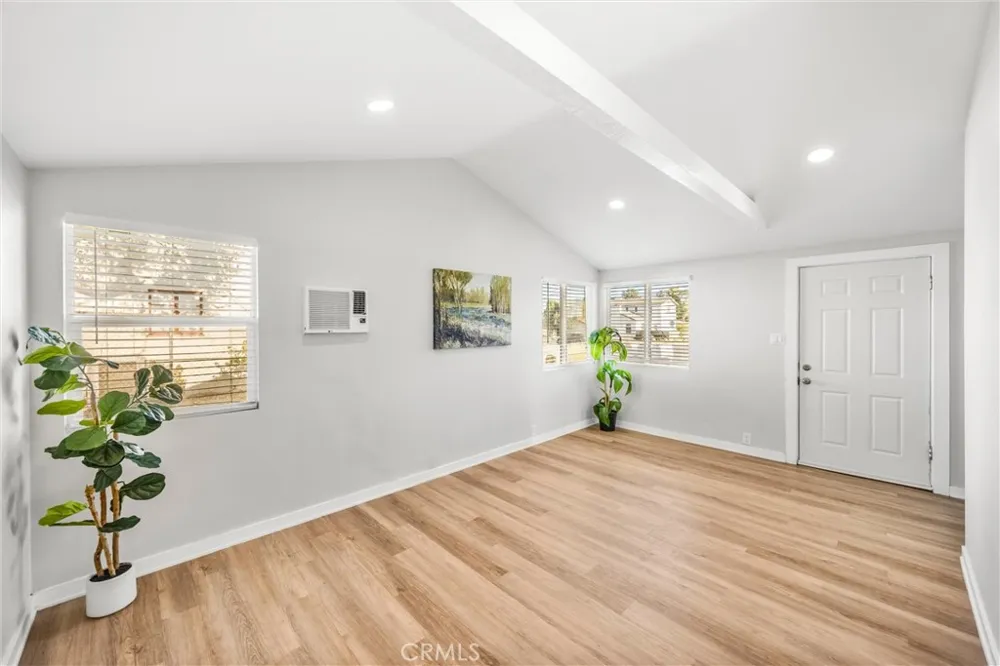 449 Arrow Highway Claremont, CA 91711