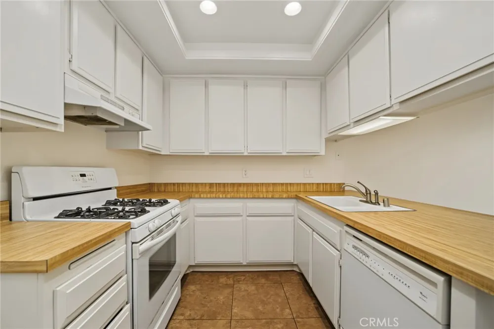 1251 Bonnie Glen Lane San Dimas, CA 91773