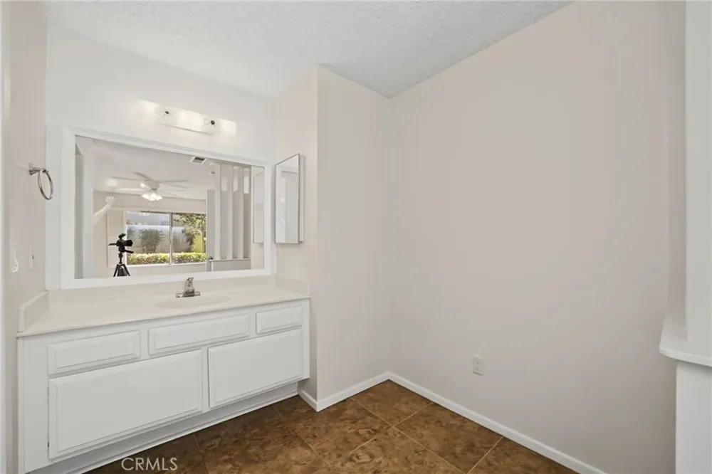 1251 Bonnie Glen Lane San Dimas, CA 91773