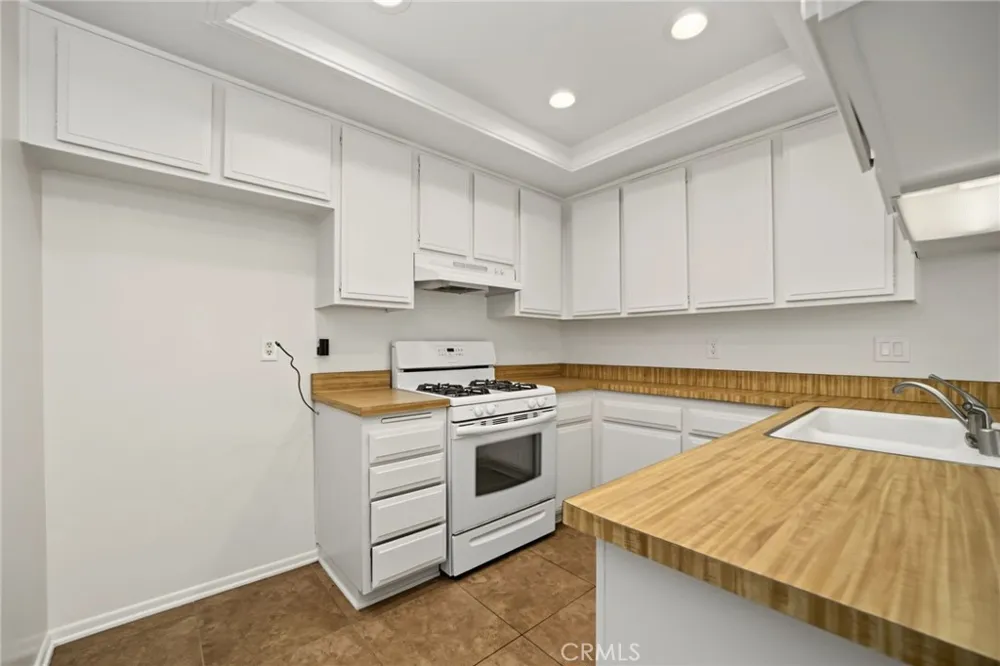 1251 Bonnie Glen Lane San Dimas, CA 91773