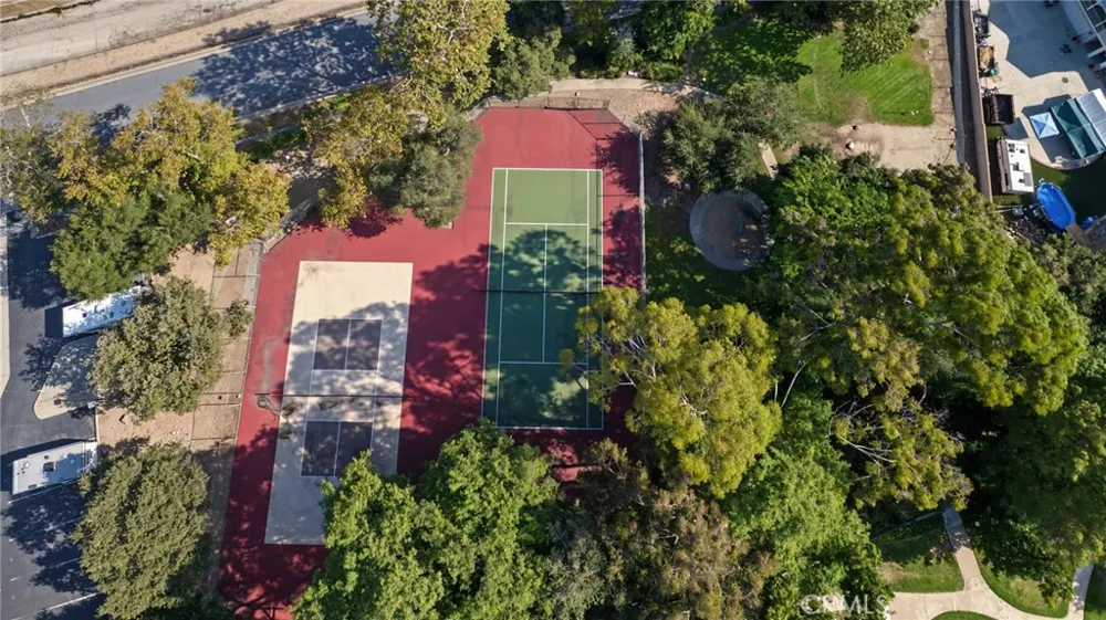 1251 Bonnie Glen Lane San Dimas, CA 91773
