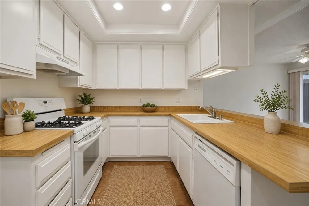 1251 Bonnie Glen Lane San Dimas, CA 91773