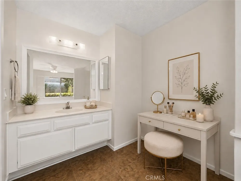 1251 Bonnie Glen Lane San Dimas, CA 91773