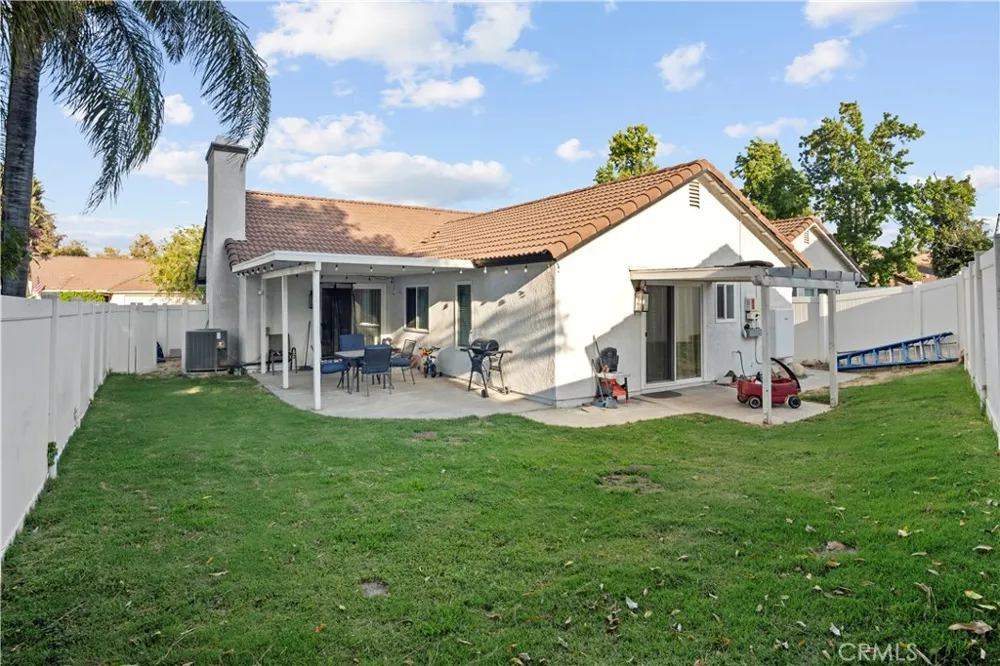 144 Plymouth San Bernardino, CA 92408