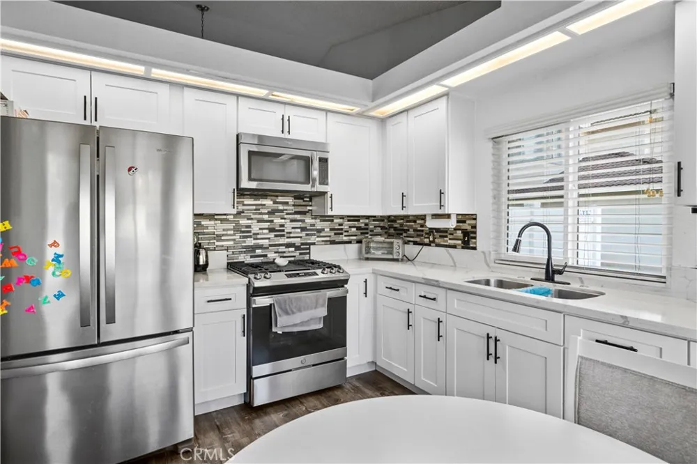144 Plymouth San Bernardino, CA 92408