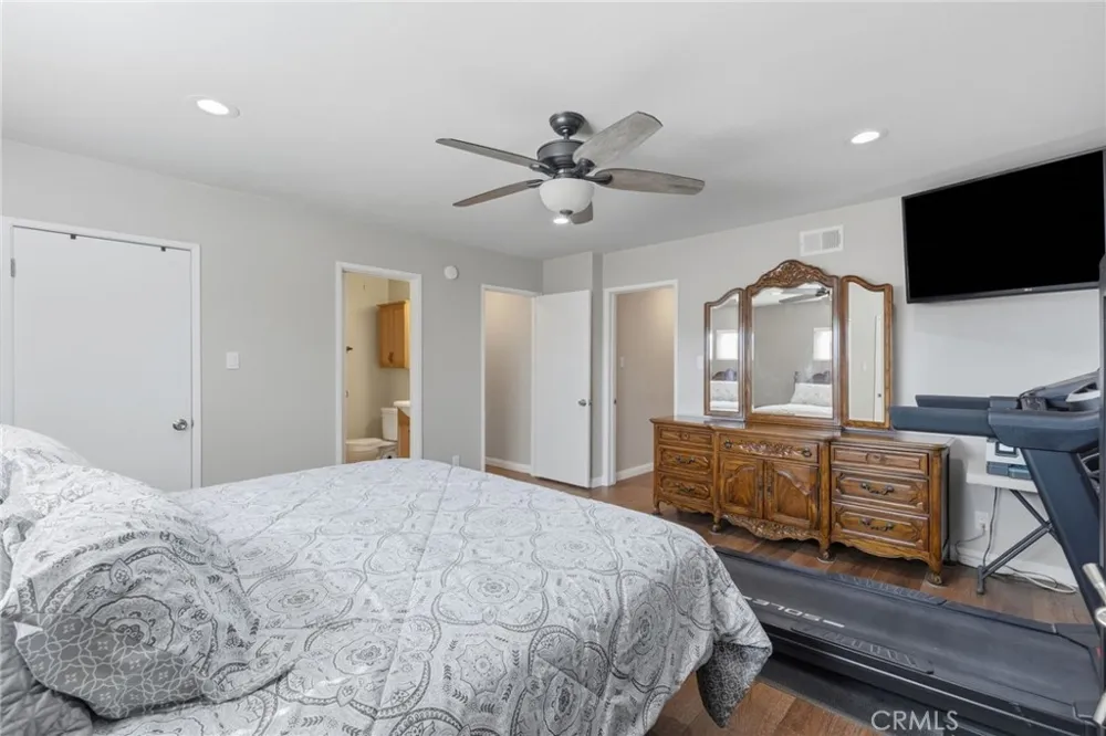 14612 Dunnet La Mirada, CA 90638