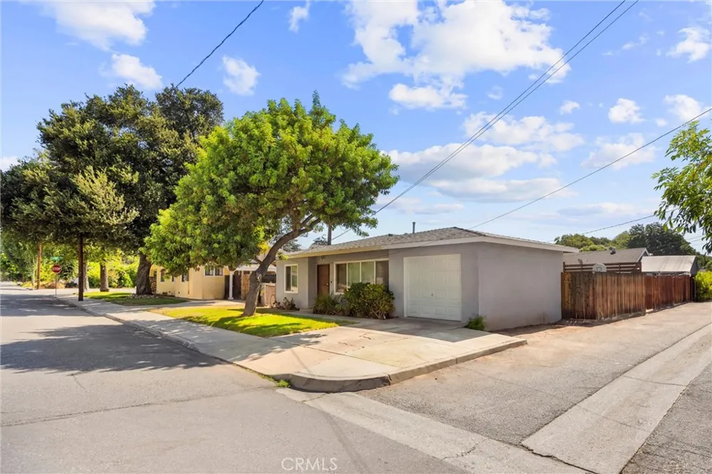 2408 2nd Street La Verne, CA 91750
