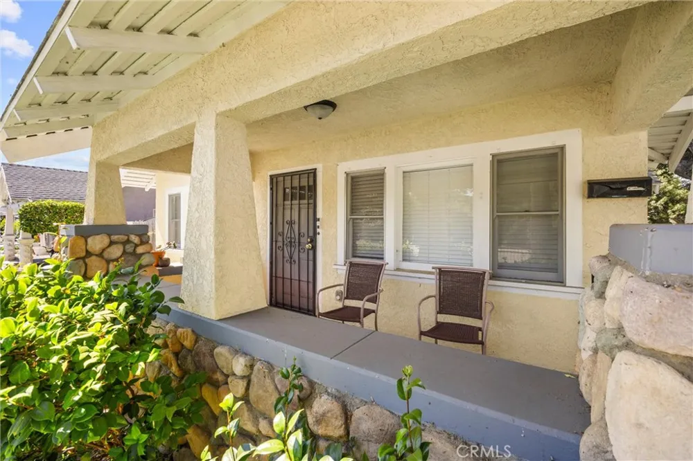 2408 2nd Street La Verne, CA 91750