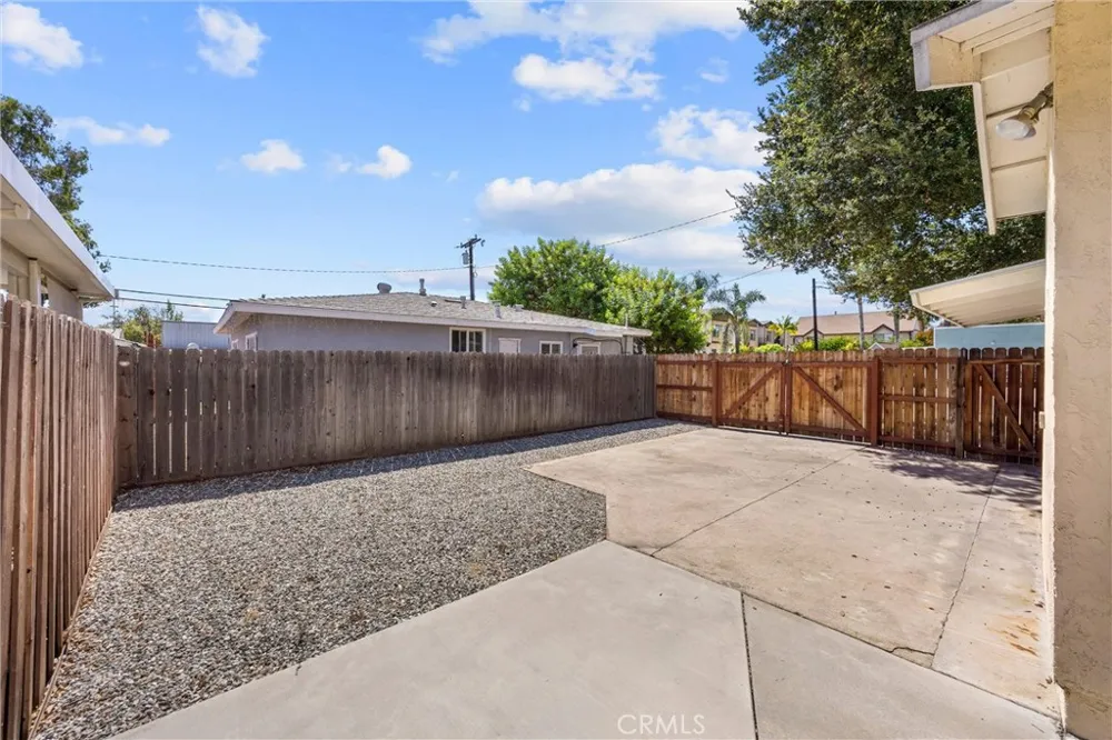 2408 2nd Street La Verne, CA 91750